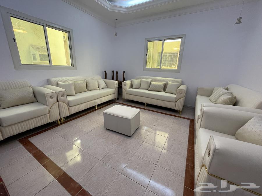 كنب جديد للبيع64583329403778110