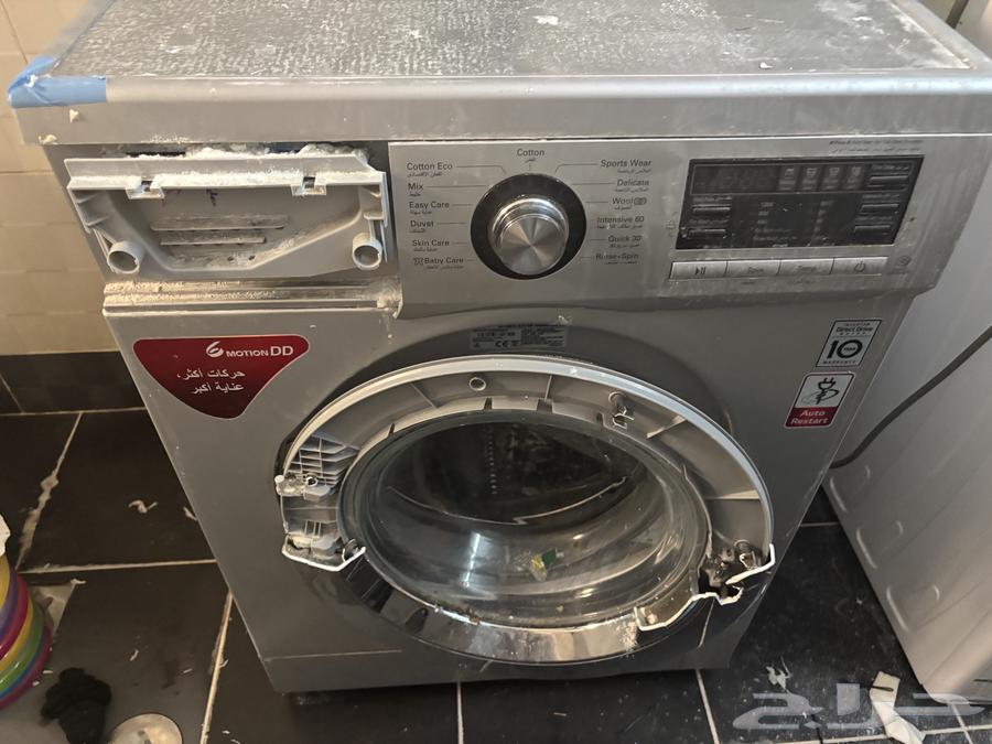 غسالة LG نظيفة ويوجد مجفف كذالك64582103775233110