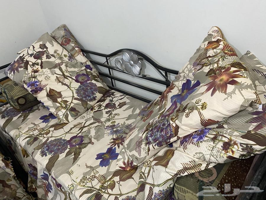 سته كراسي حديد للبيع64586115382658113