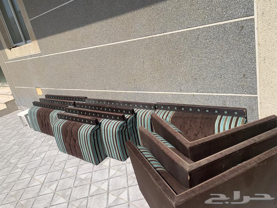 اثاث للبيع كنب وسريرين64582965479426111