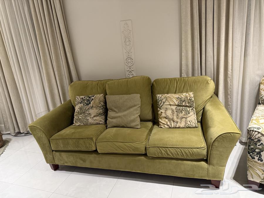 كنب نظيف جدا شبه جديد64586601448451113