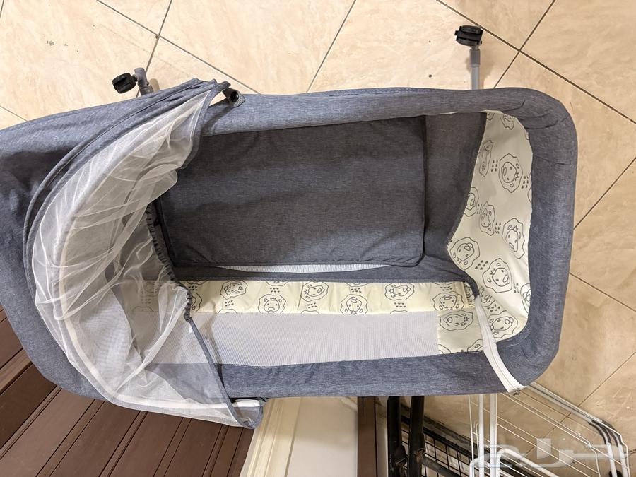 سرير اطفال هزاز سليم استخدام بسيط البيع علي السوم64587814269954111