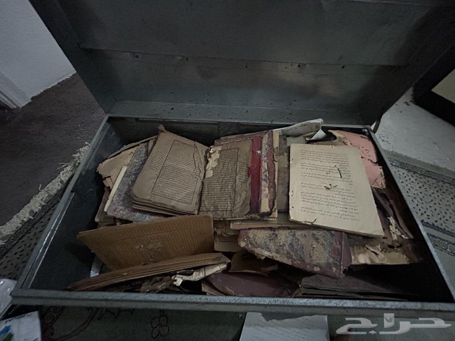 كتب قديمة جدا64588011732739111