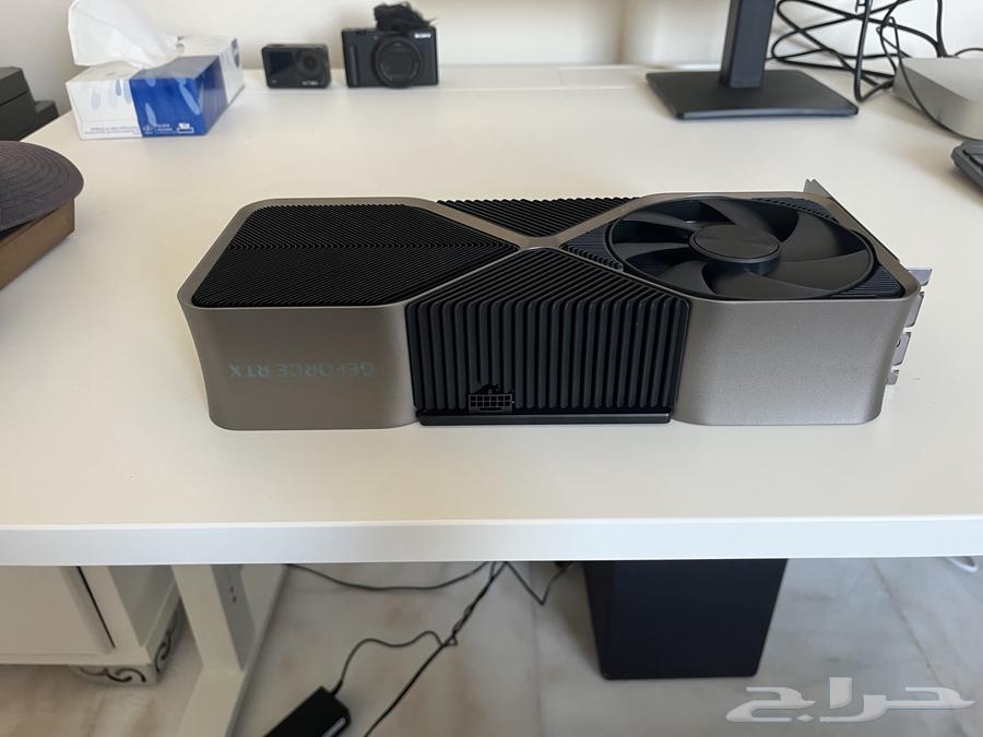 RTX 4080 16 GB Founder's Edition64581183217666113