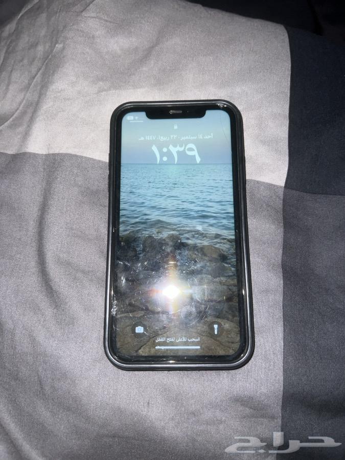 ايفون 11 شاشه مكسوره من الجنب كسر خفيف للبيع64495310189569110