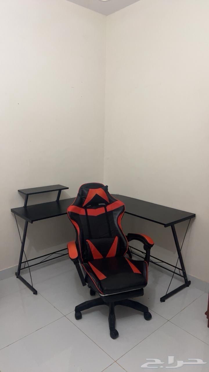 Gym table and chair with hidden LED underneath for light use64580622657922111