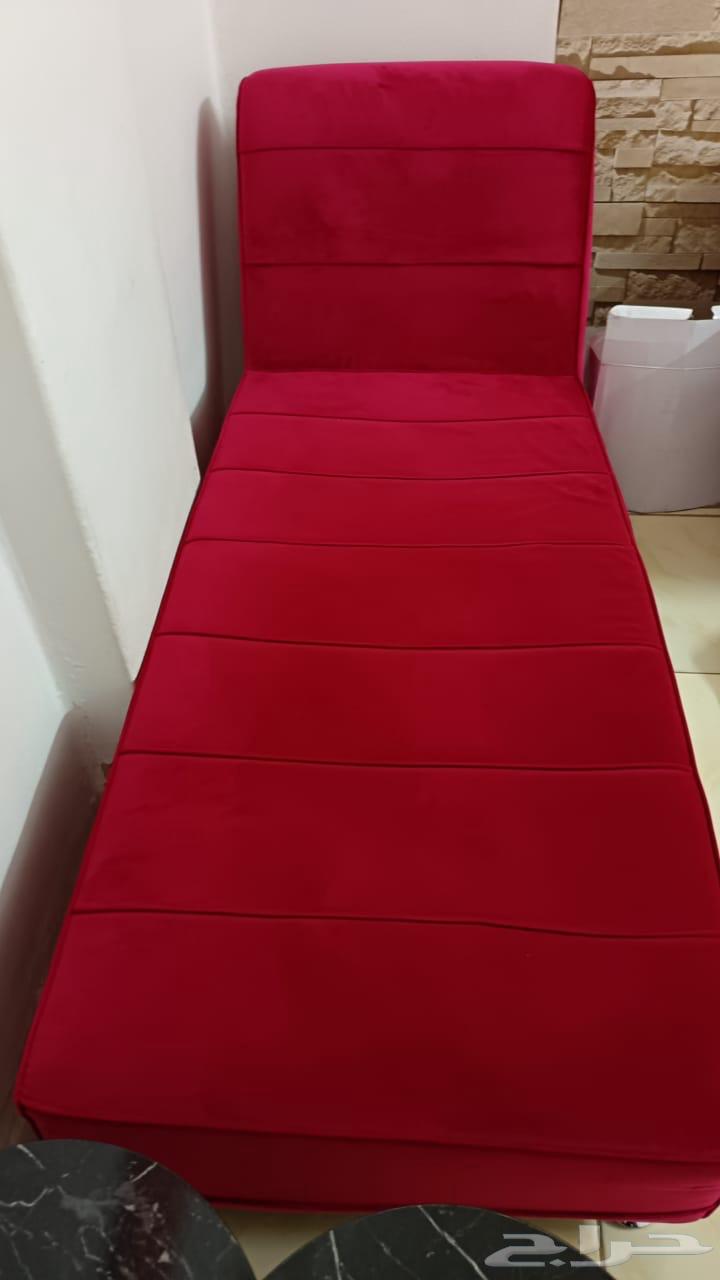 طاولة للبيع64583569542273111