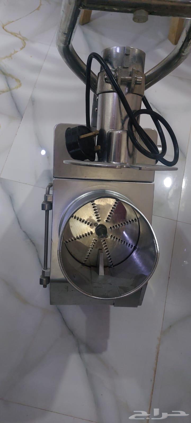 مكينة فرم جبن64587689674497113