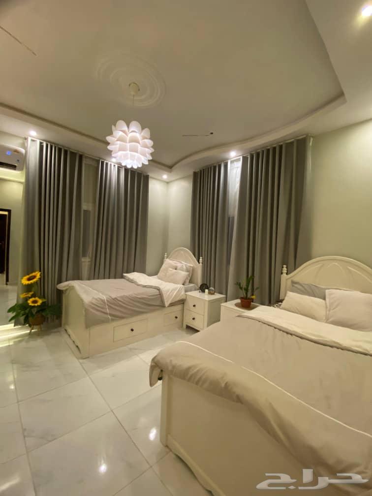 غرفة نوم سريرين مع المرتبه ودولاب و2 كومودينو64586289206403110