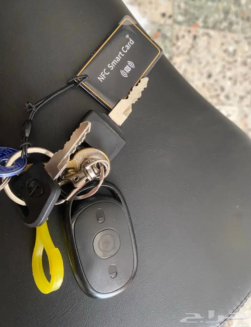 اعرض لكم اسكوتر روسي عريض مقاس 16 مع اغراضه كلها.64579759900673113