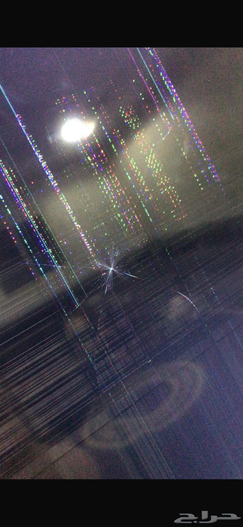 شاشة 65 كسر من جنب64584968121091111