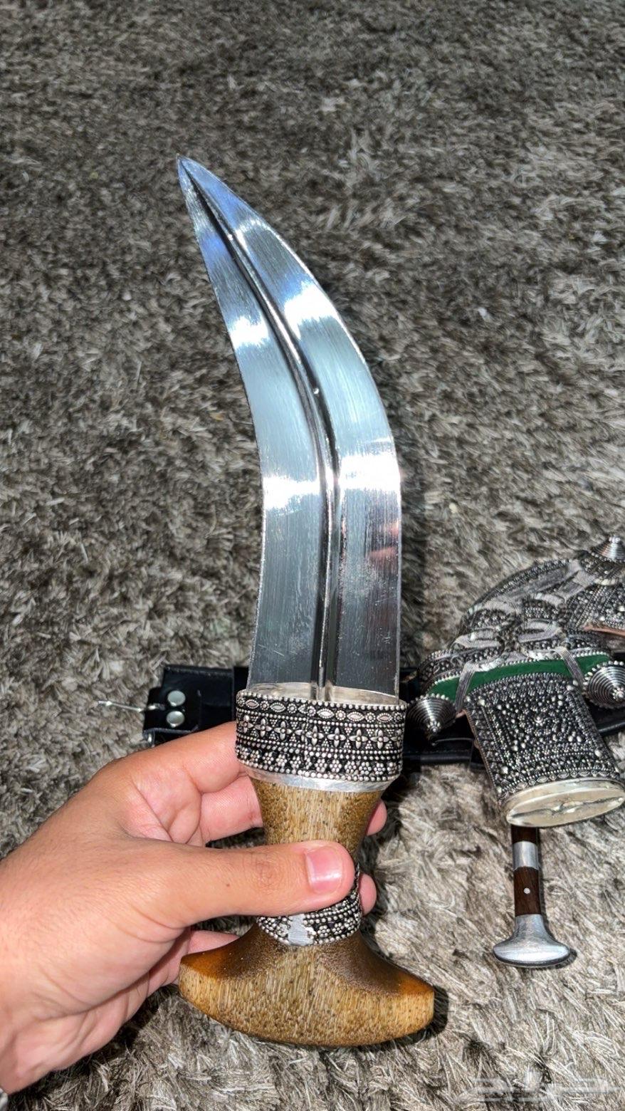 خنجر وتر شبيه الزراف64586997882753112