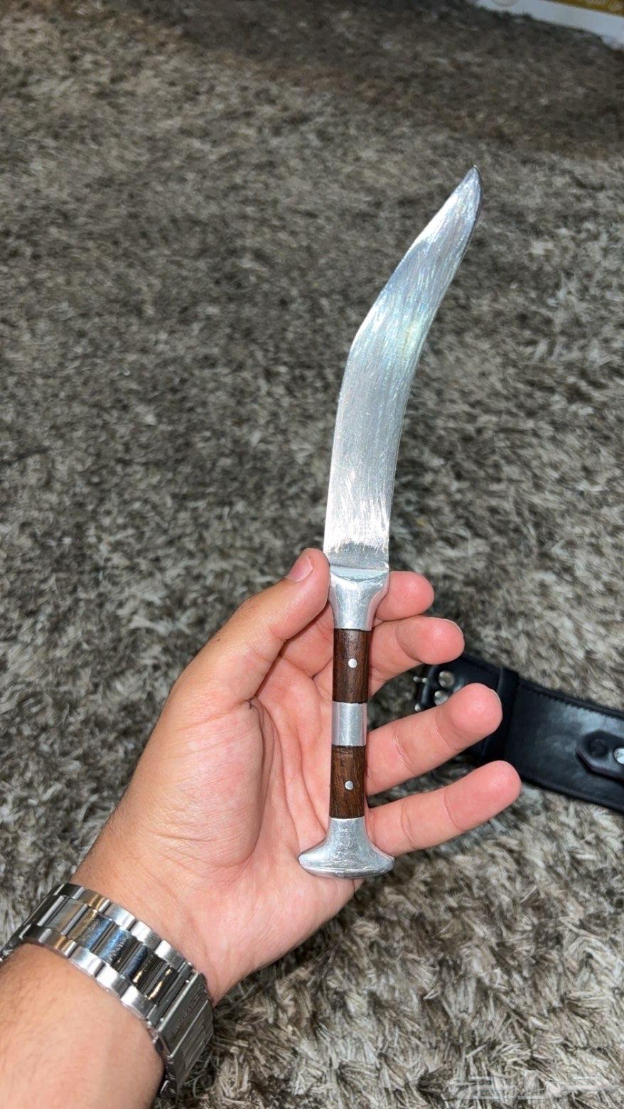 خنجر وتر شبيه الزراف64586997882753111