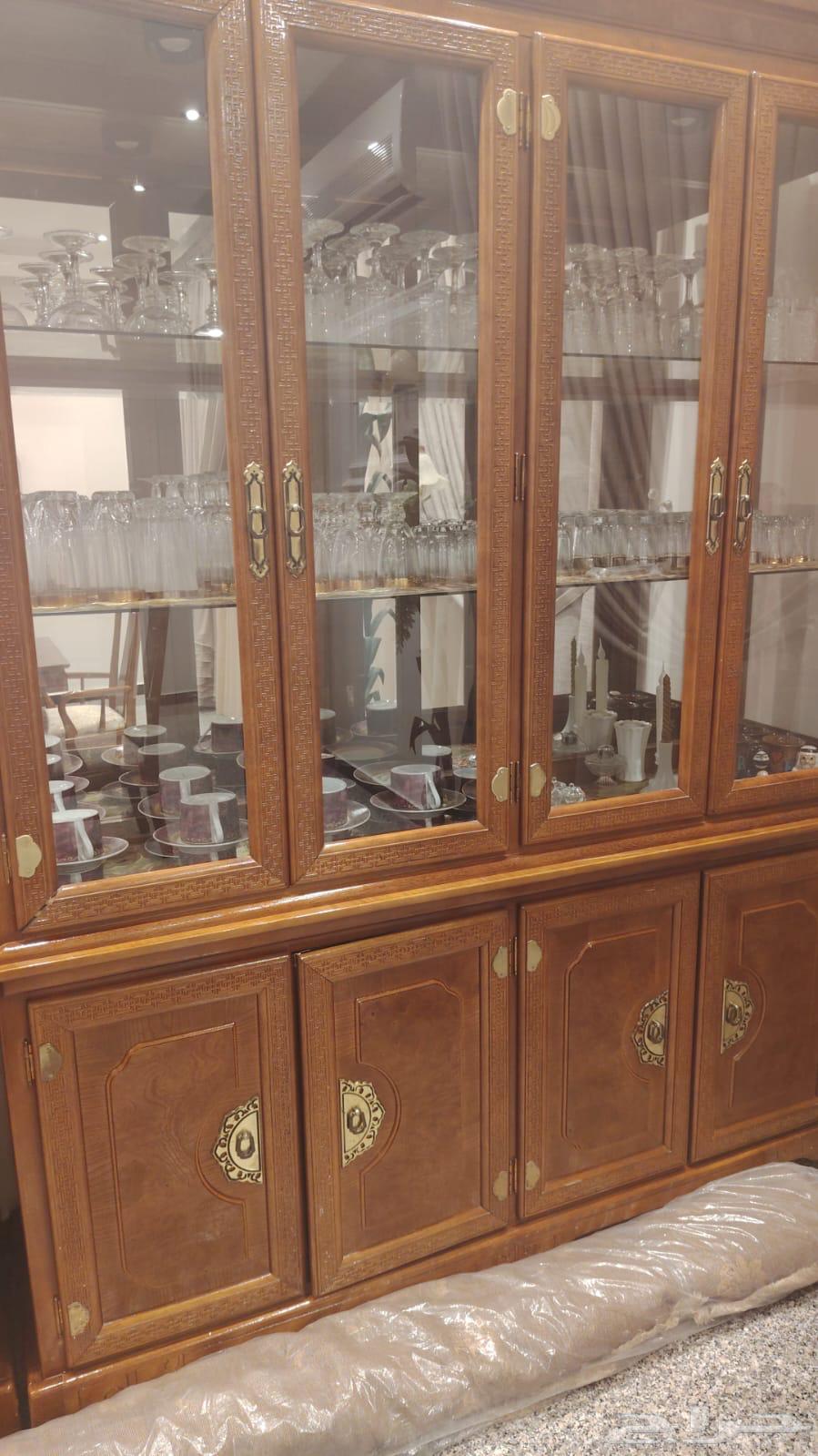 طقم طاولة طعام امريكي خشب 8اشخاص مطلوب فيه350064587938250114113