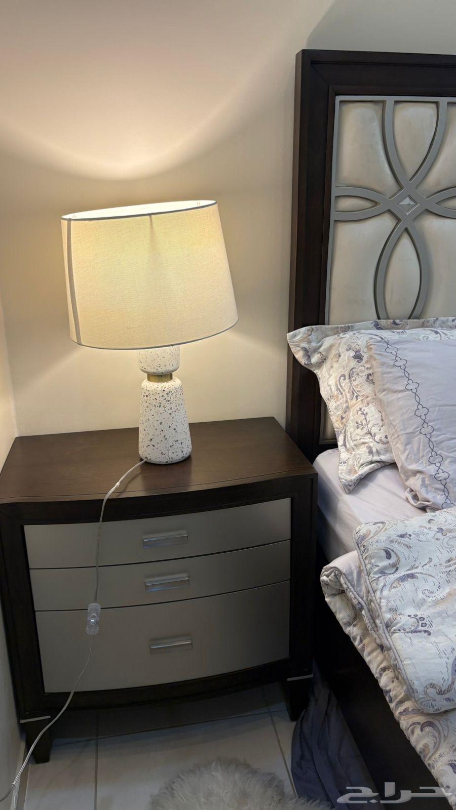 للبيع غرفة نوم من مفروشات العمر64580922302467113