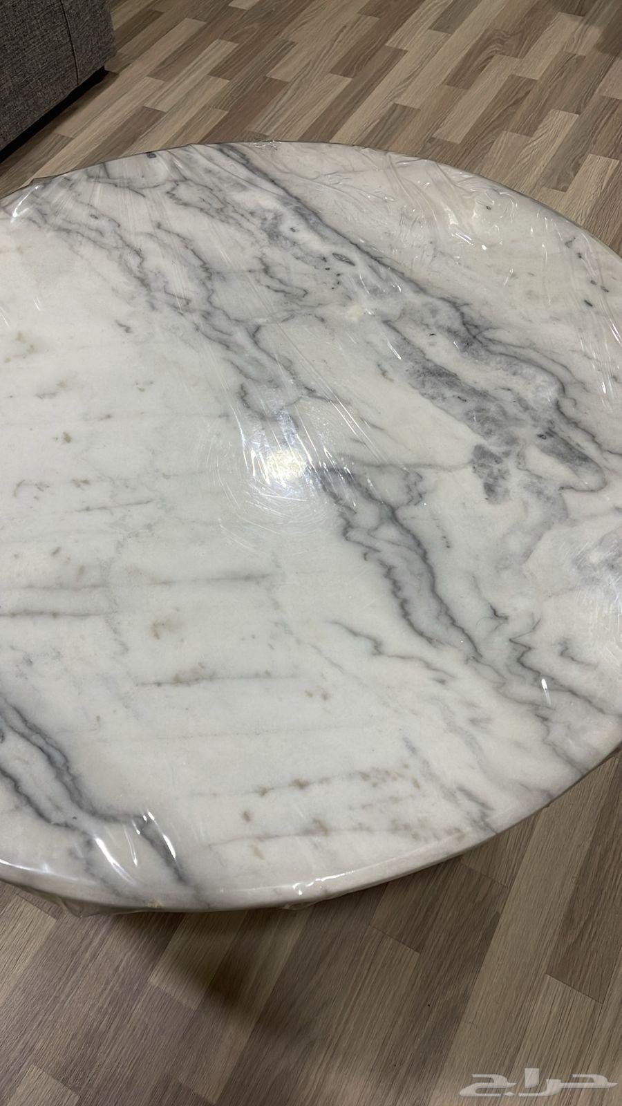 Marble table64580362977410111
