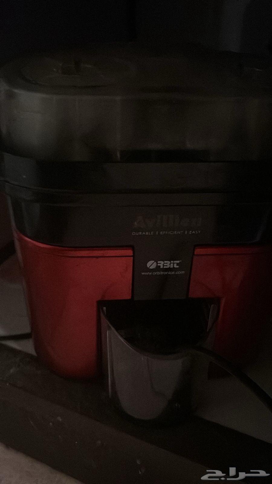 Washing machine, fryer, service tables, juice extractor64584149314817113