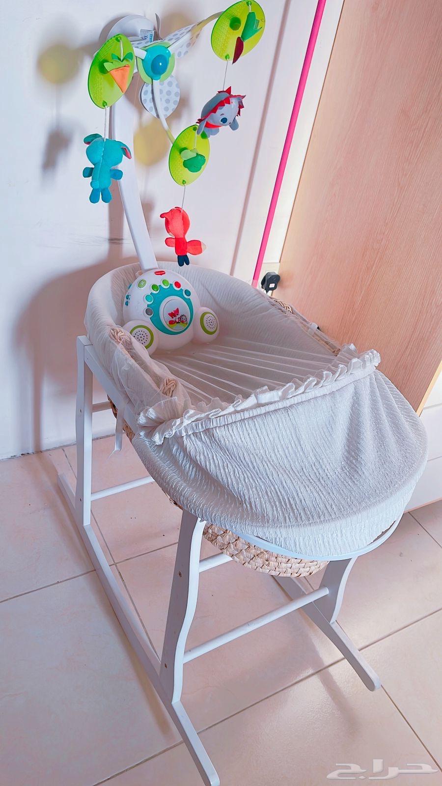 سرير مواليد و كارسيت و نطاطة اطفال64581127969665111