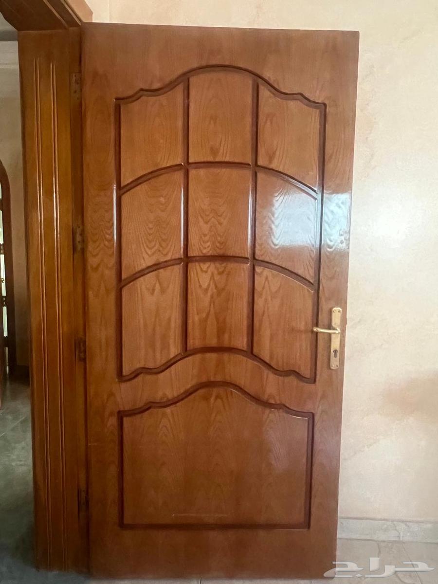 5 ابواب خشب 200 ريال للباب الواحد64585280893057110