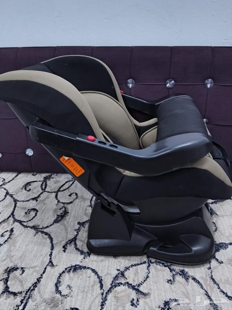 للبيع كرسي سياره64583513328001112