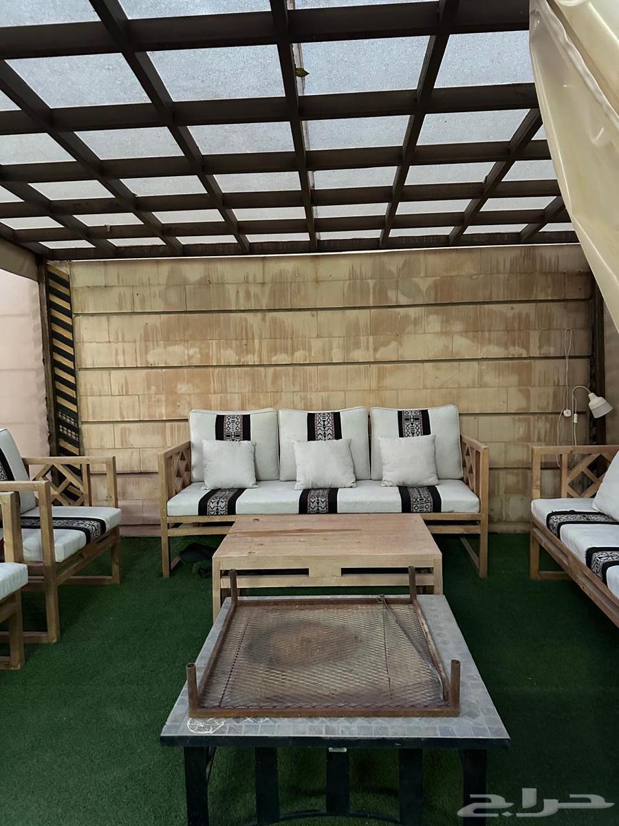 Outdoor seating set with umbrella, table, and grill64585380704898110