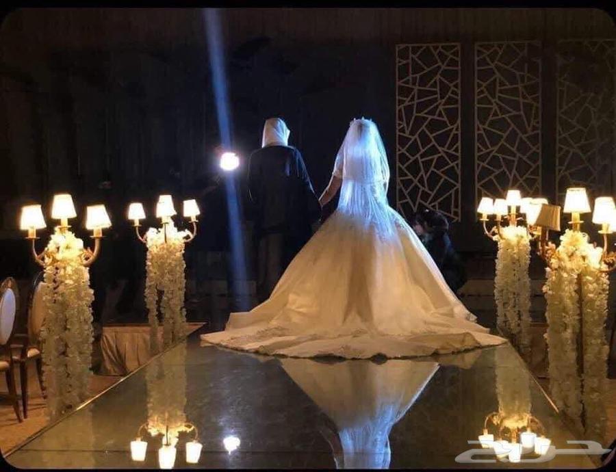 فرصة بشوت وفستان زفاف بنص السعر64583179142787112