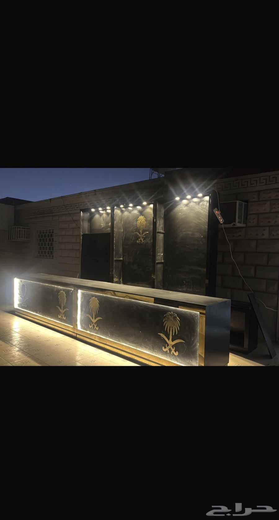 طاولة ضيافه للبيع64587602561921110