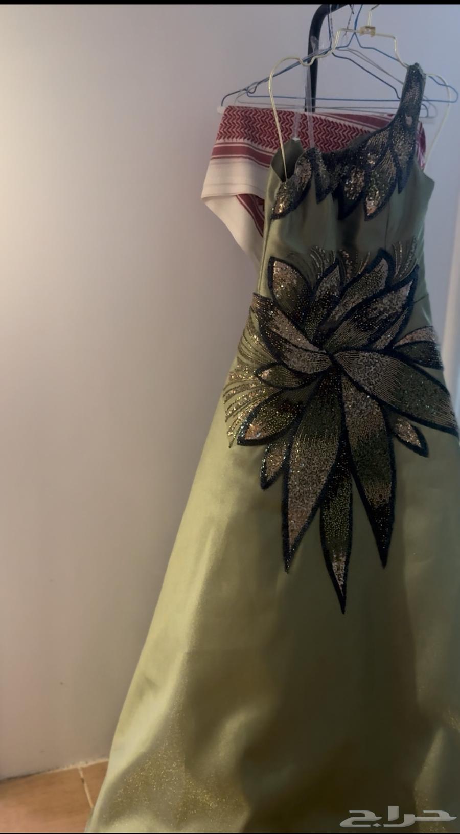 فستان للبيع لم يلبس ولا مره64586923902083110