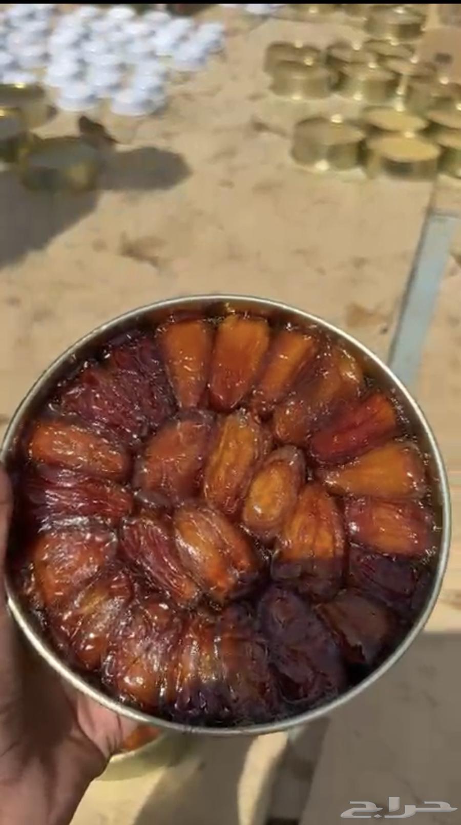 علب تمر كيلو ونص صفري بيشه حبه كبير64594552841857110