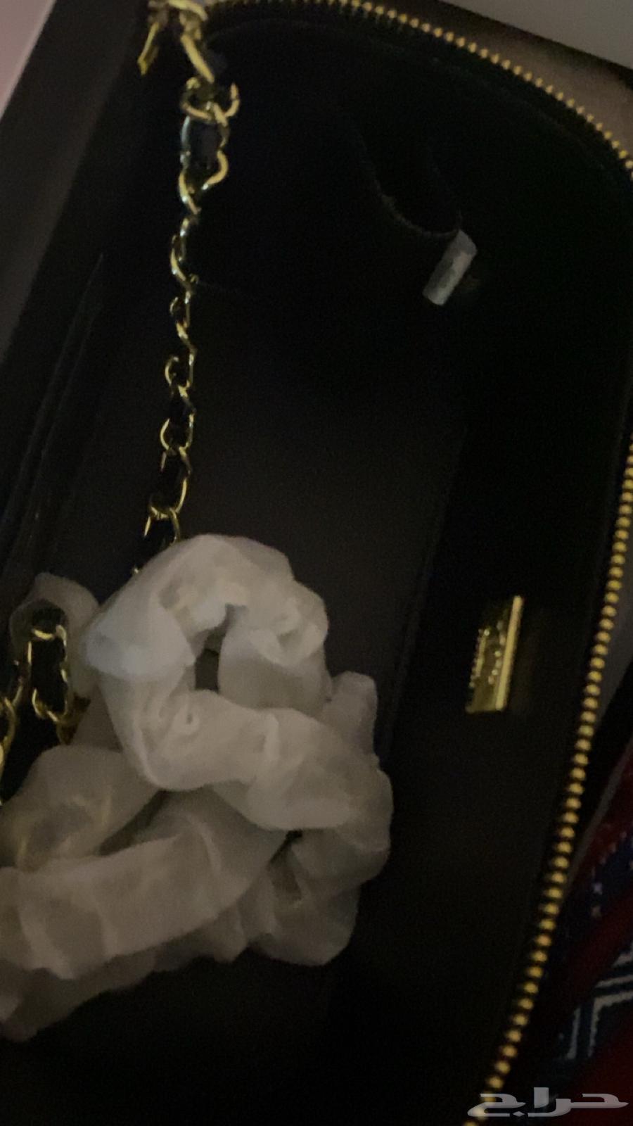 شنطة شانيل جديده ولا استخدمت سعر الشراء301سعر البيع200 واقل64593888417538111