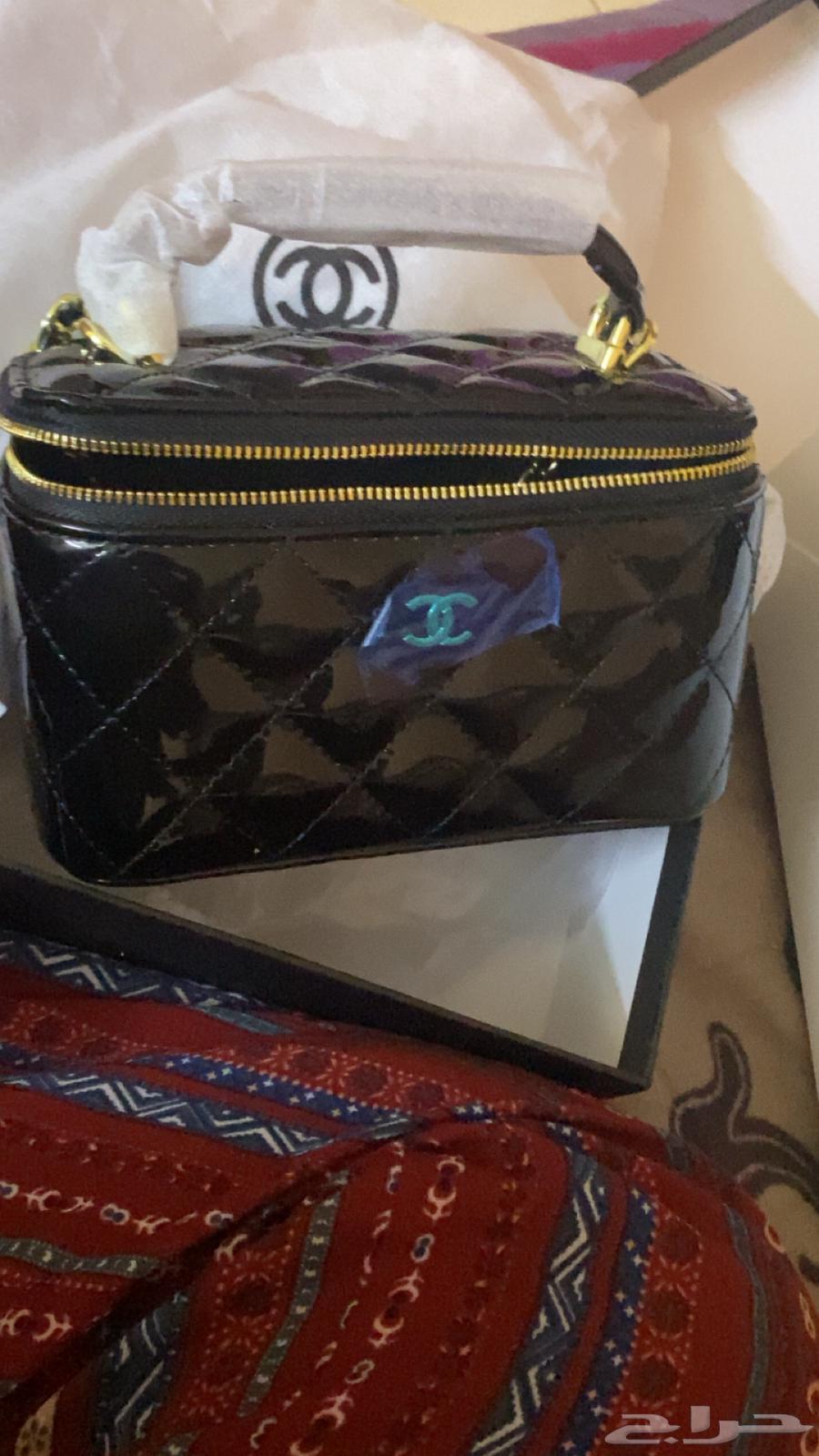 شنطة شانيل جديده ولا استخدمت سعر الشراء301سعر البيع200 واقل64593888417538113