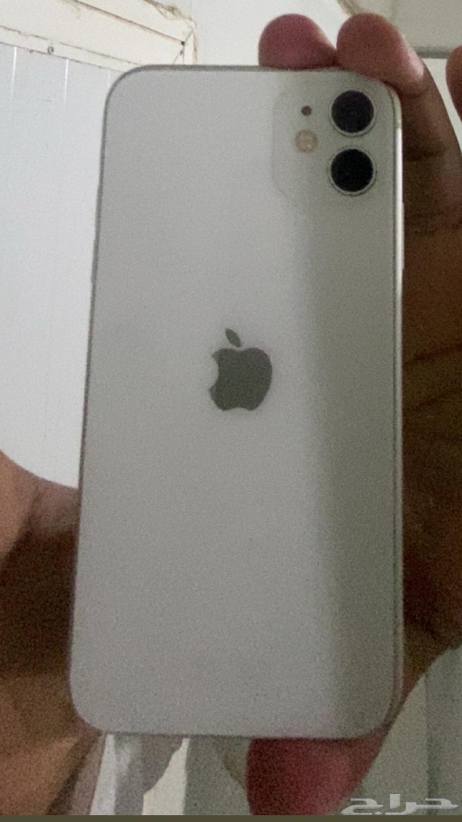 iPhone 11 regular used64595956234881110