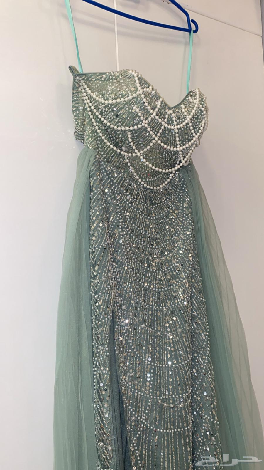 فستان نظيف وجديد مقاس xs استخدام 7 ساعات64596378485249111