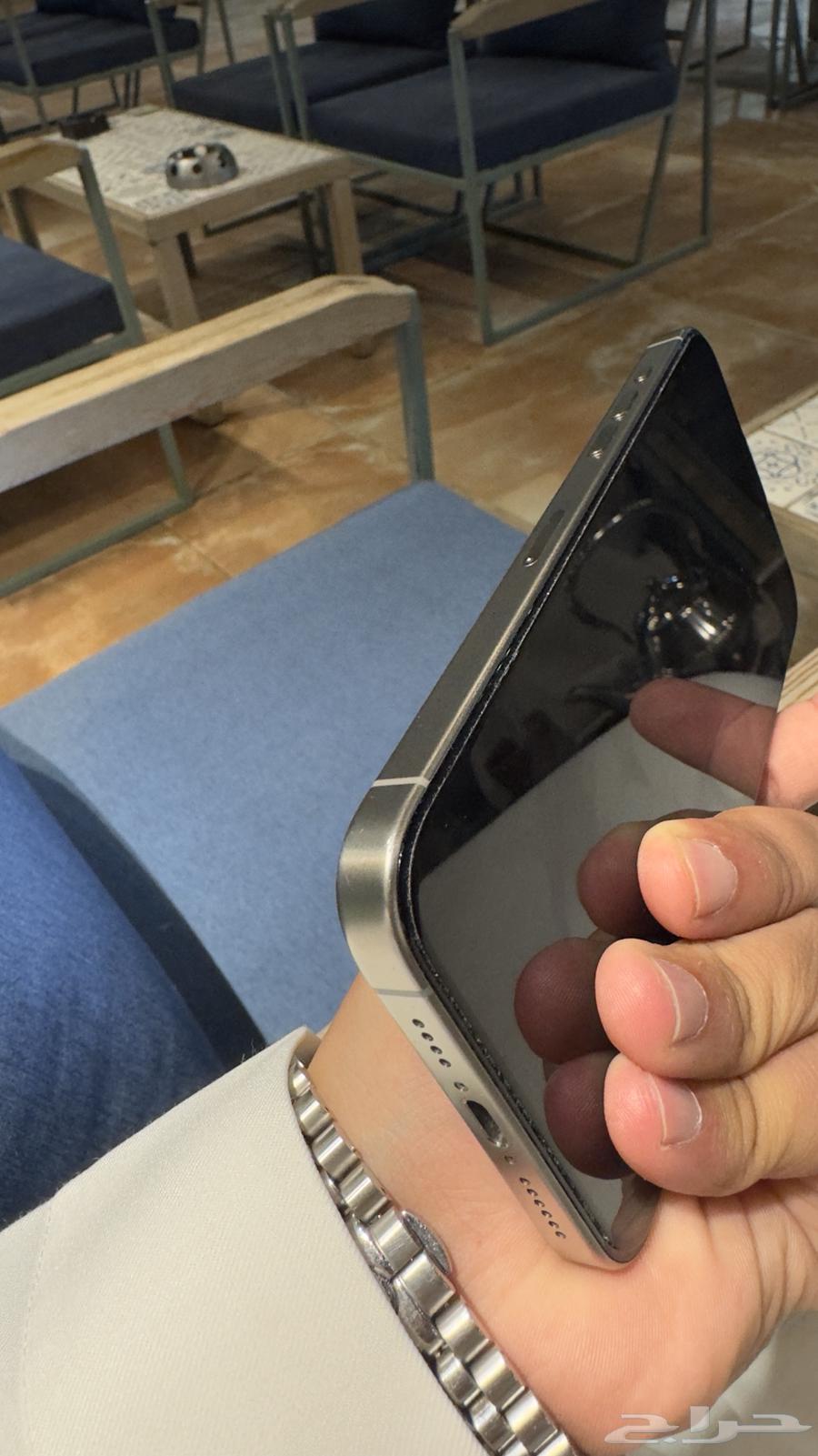 ايفون 15 برو ماكس 25664588806504321113