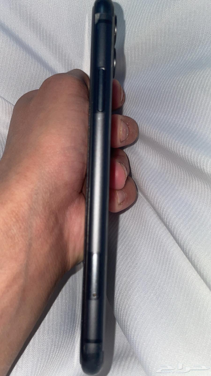 Regular iPhone 11 in good condition64595574638466113