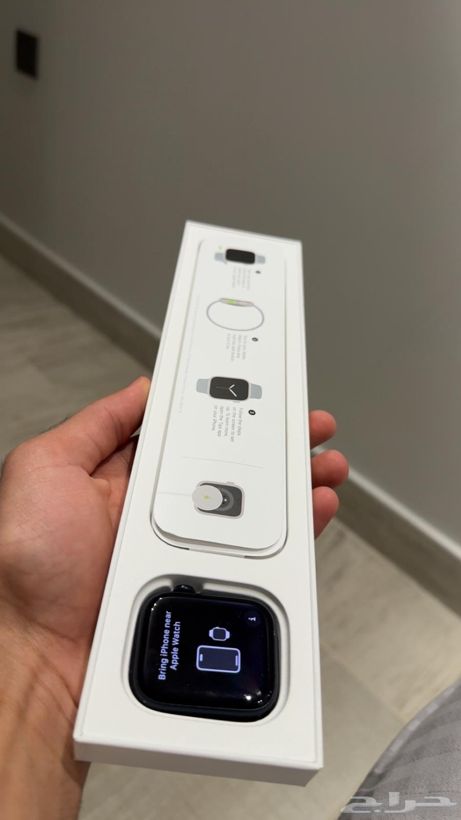 Apple Watch Series 764590359576962113