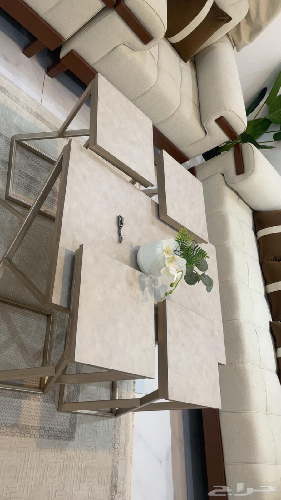 طاوله طقم خمسه قطع64589290719489111