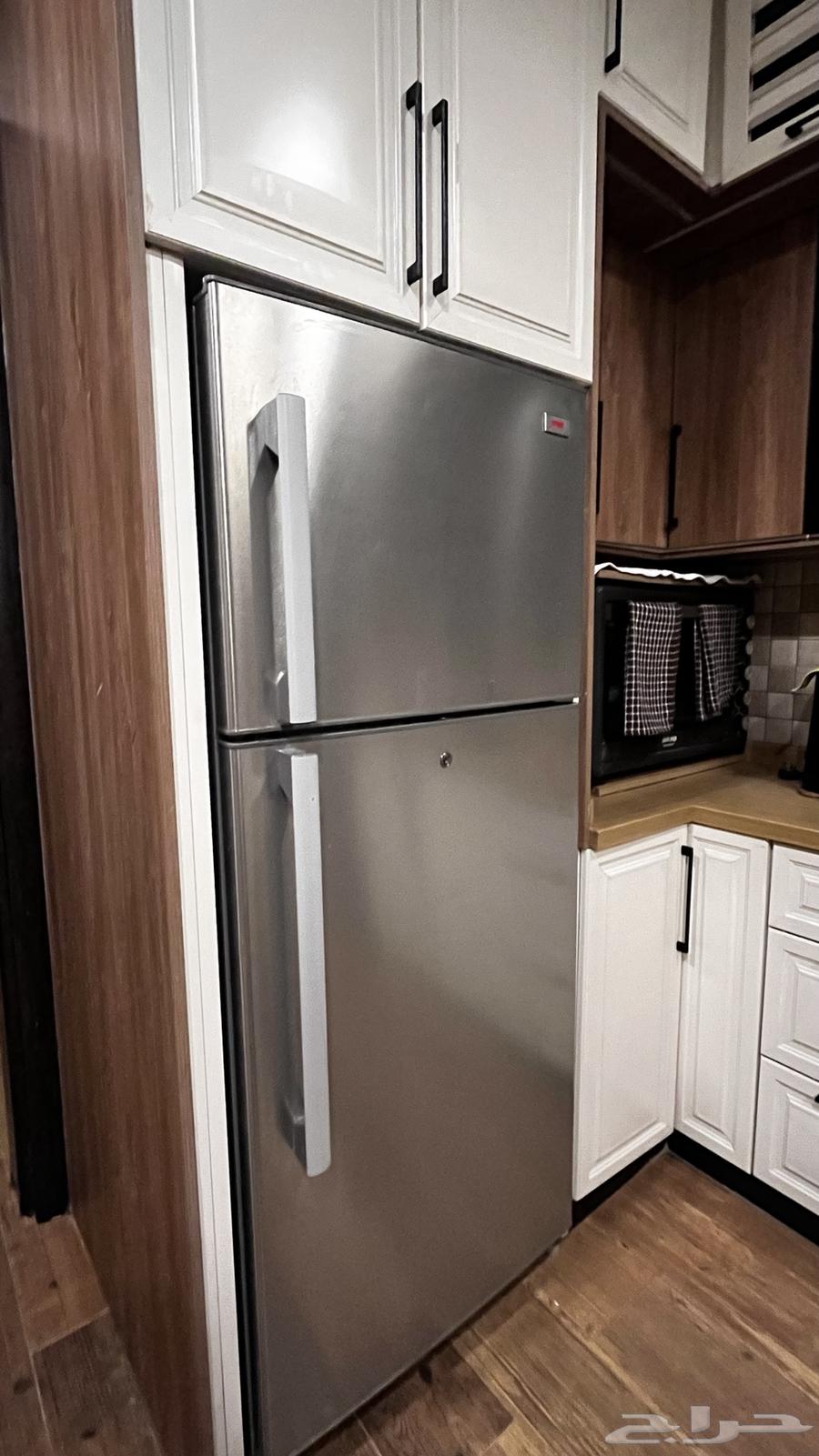 ثلاجه بحاله ممتازه وجودة عاليه تعمل بكفاءة وسعر مناسب64588619574658113