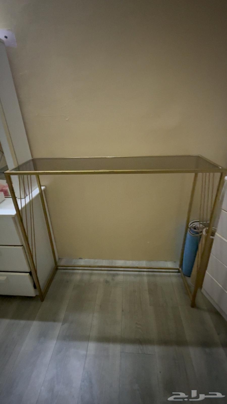 طاوله64589154016898110