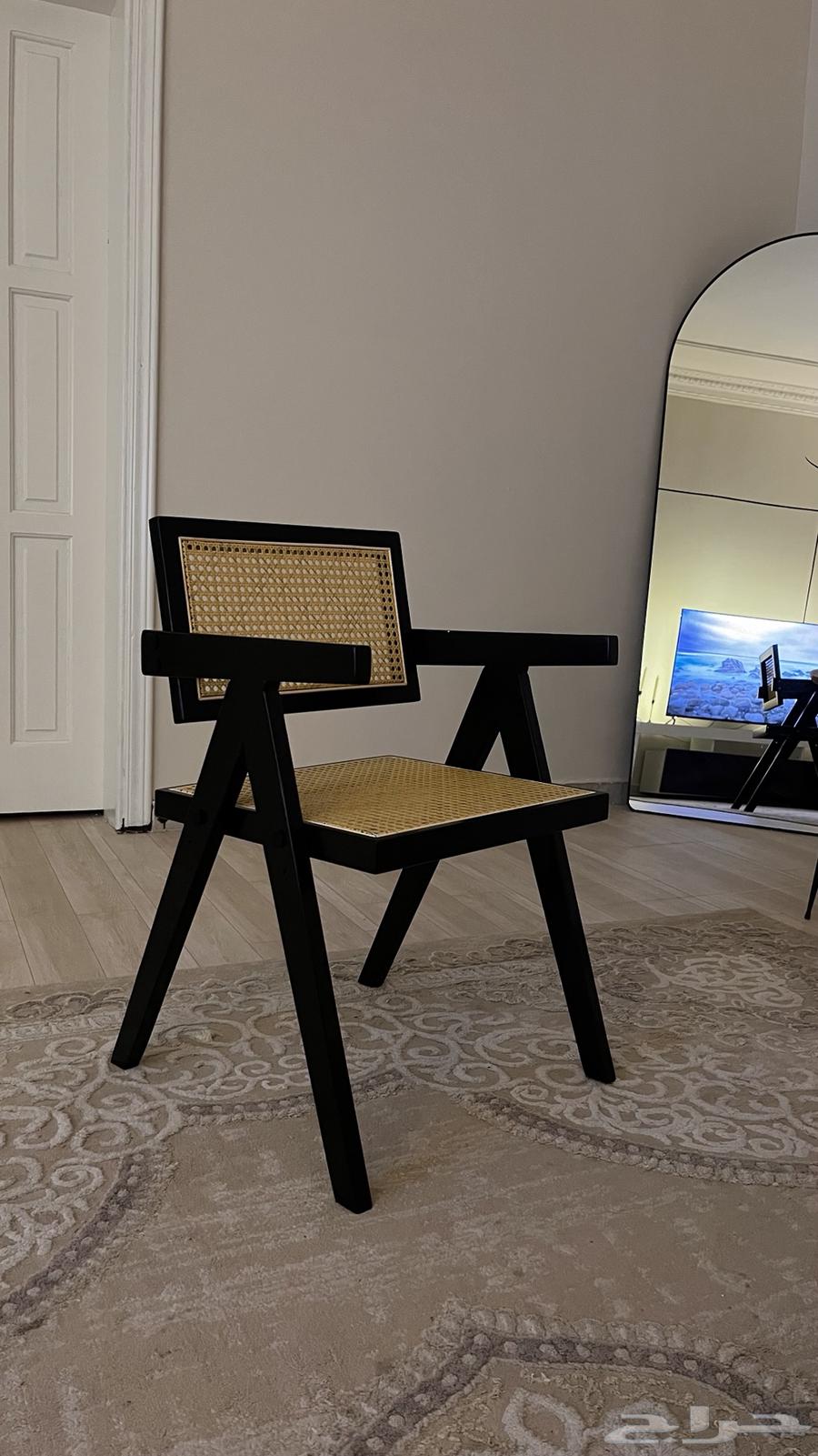 كرسي خشب زان للبيع لسا جديد وموجود كرتونه64588519806082111