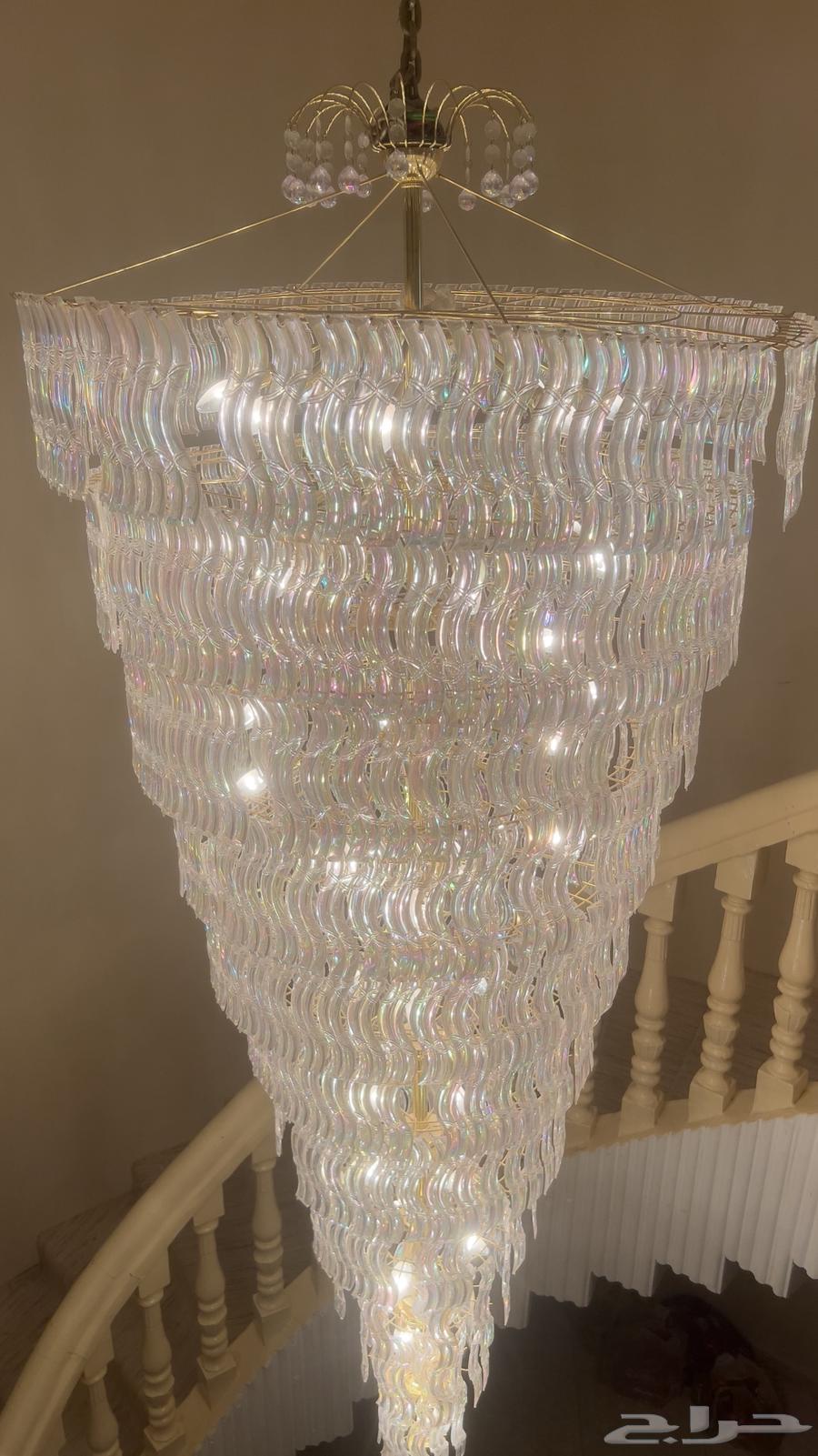 ثريا الطول تقريبا مترين ونص البيع على السوم64592625032834110