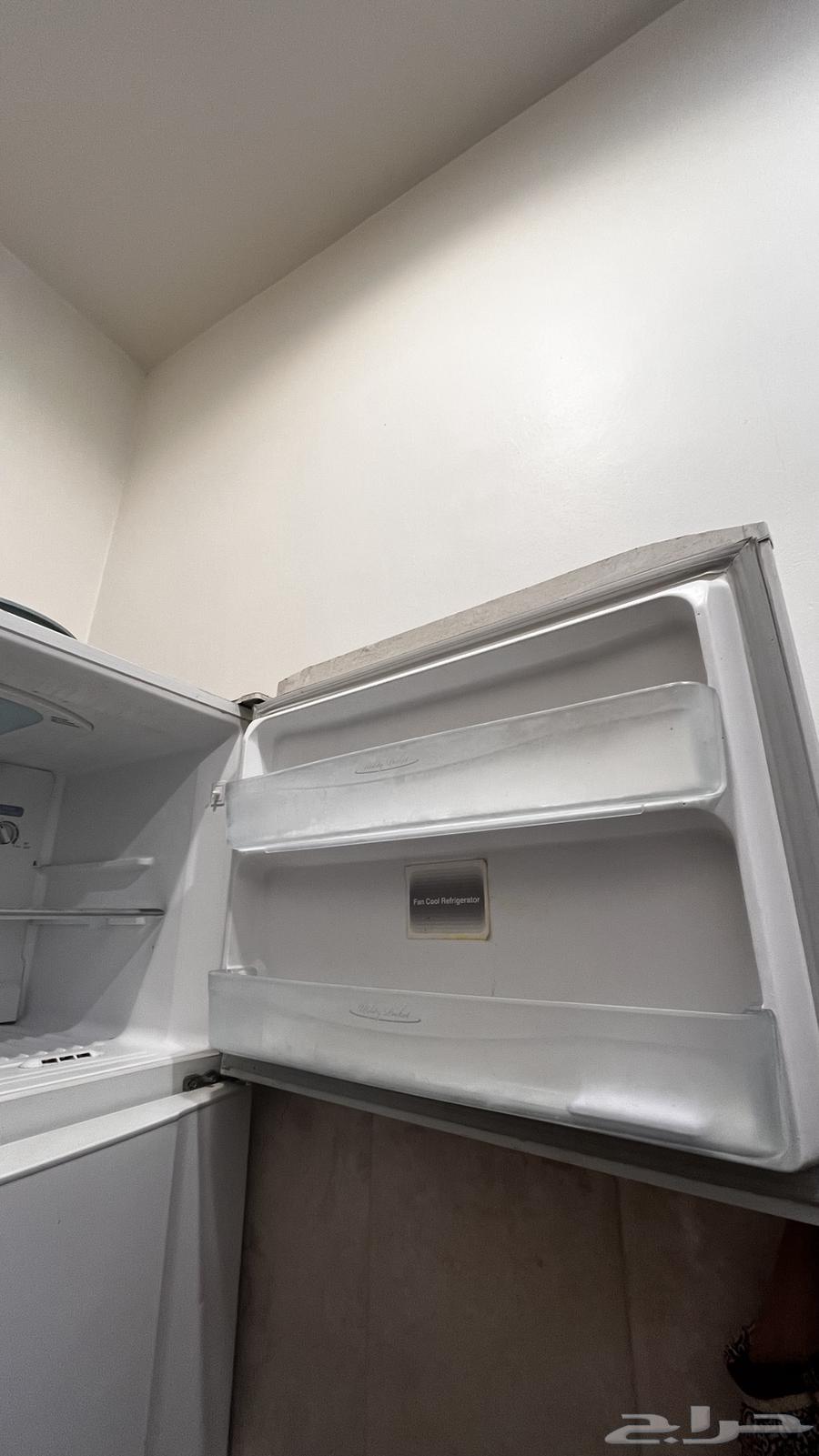 Used refrigerator in excellent condition64595304644739113