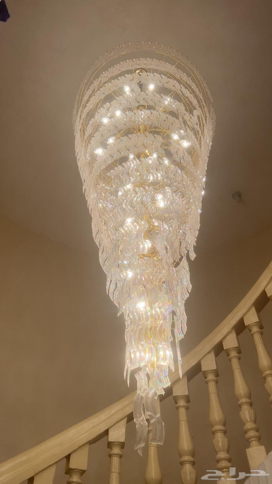 ثريا الطول تقريبا مترين ونص البيع على السوم64592625032834111