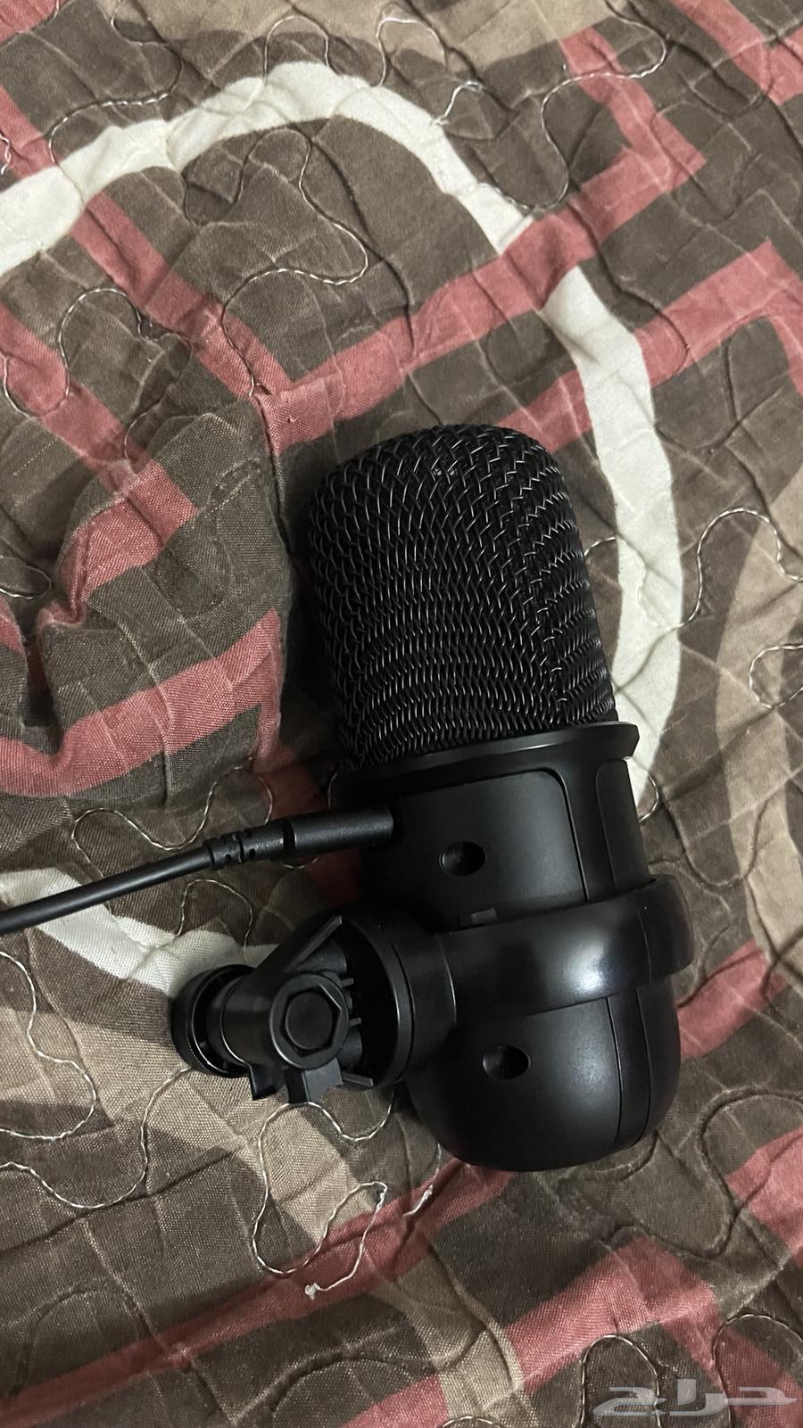 مايك هايبر اكس سولو كاست بحاله ممتازه64593912823042111