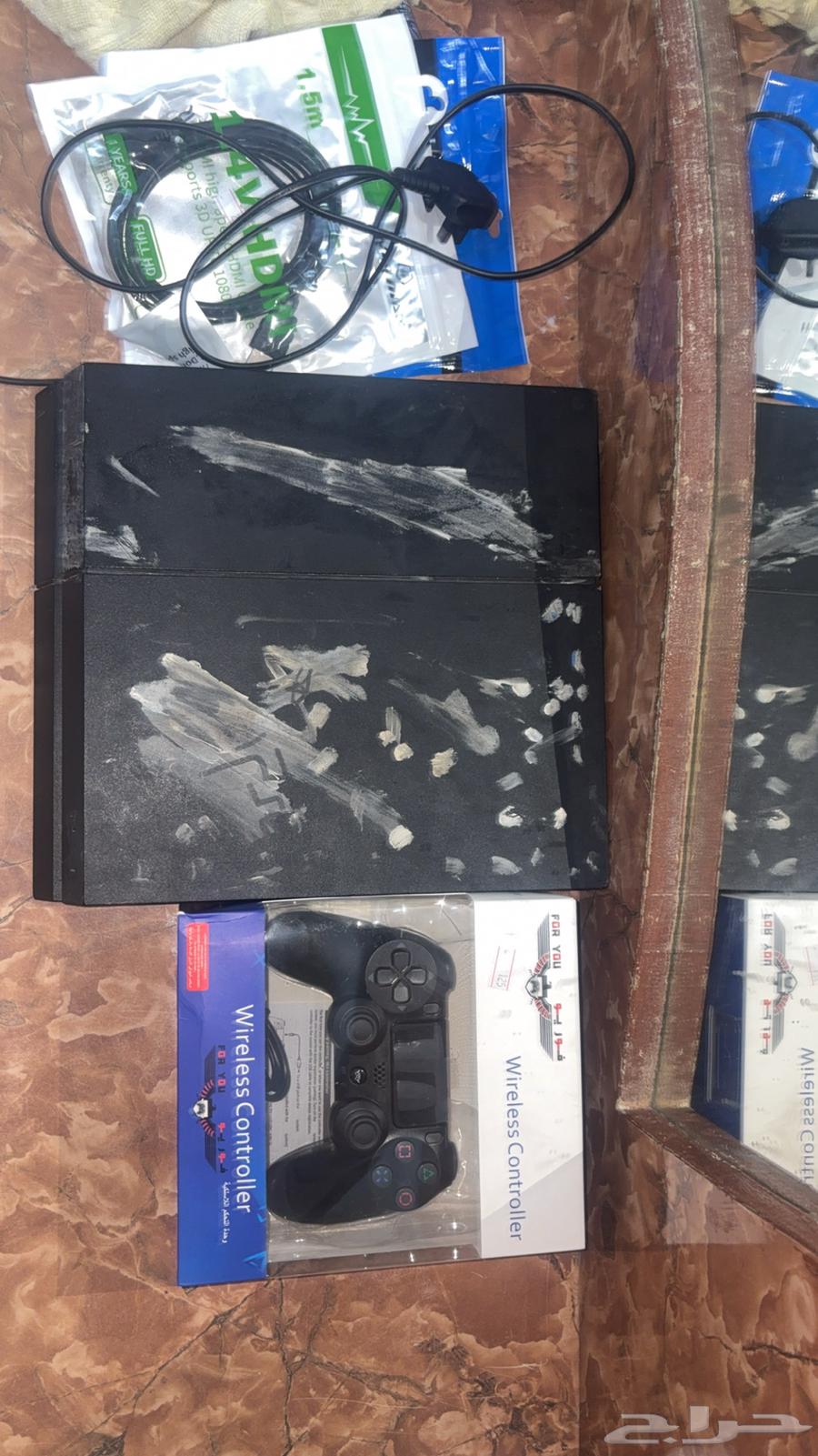 سلام عليكم سوني 4 شبه جديد ماهو مفكوك واحد تيرا اليد جديده64590152455938110