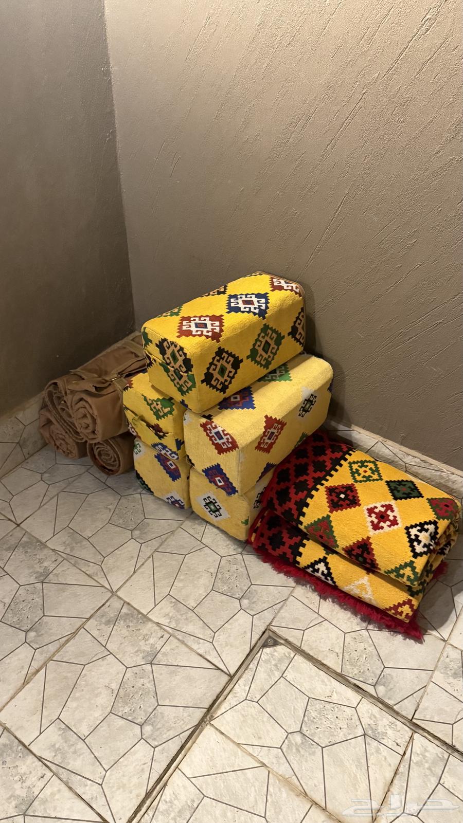 مدات سورية ملبسه ومعزولة من الاسفل بقماش تايلندي ضد الموية64588371788675110