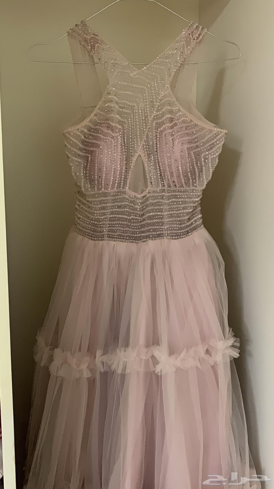 فستان تم لبسه2 قيمة الشراء 670 قيمة البيع 500 وقابل للتفاوض64592938687233112
