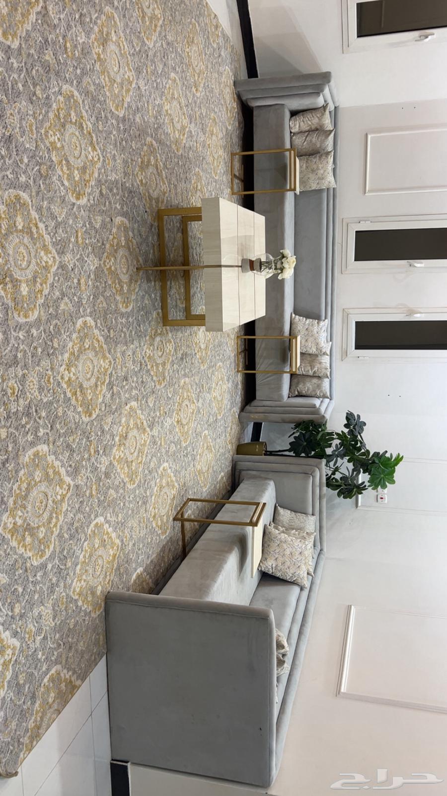 كنب فصلته 4000وابي فيه2500 كامل مع الفرشه والستاره والطاوله64595193410179110