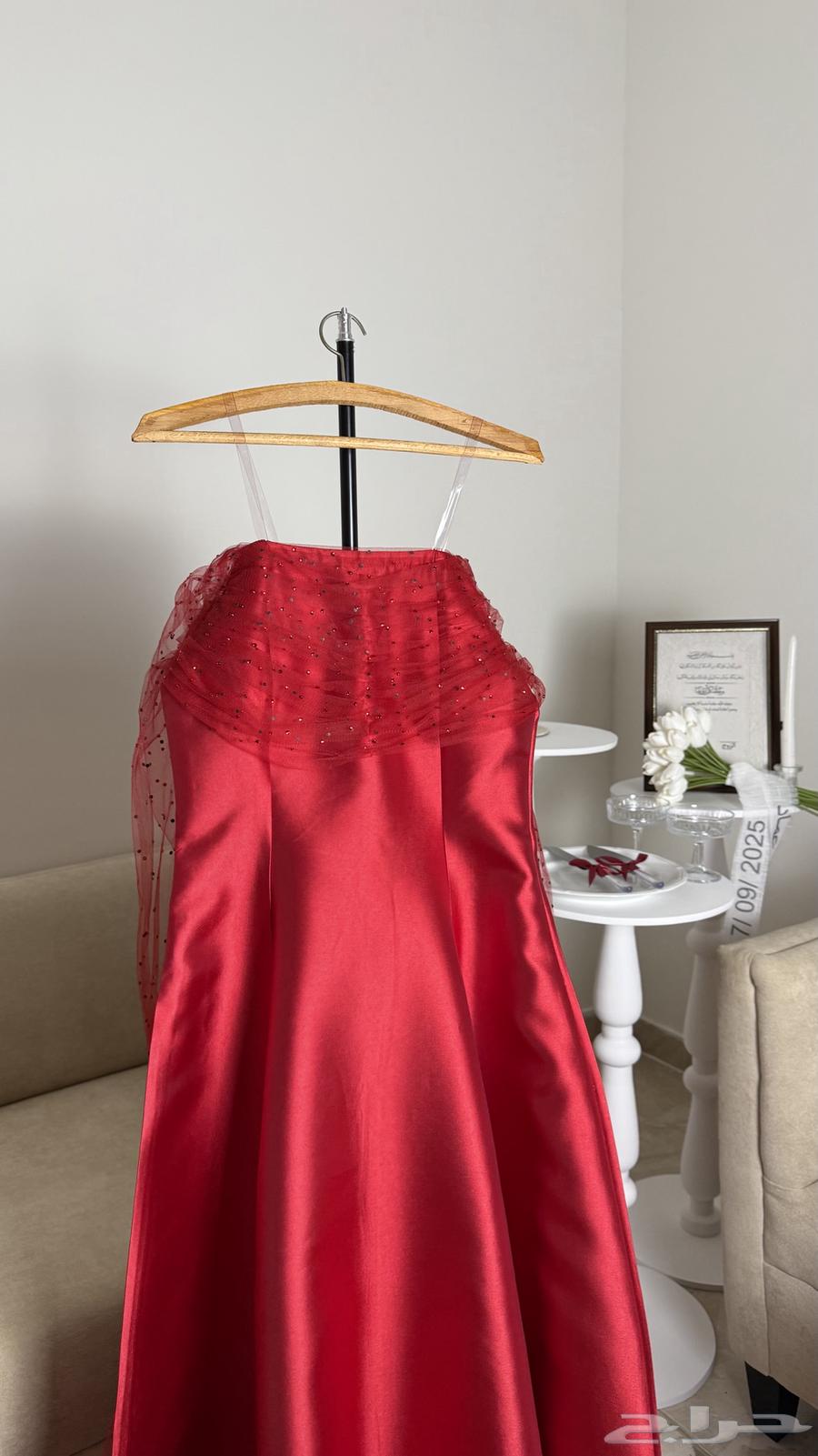 فستان ملكه للبيع64590667807875111