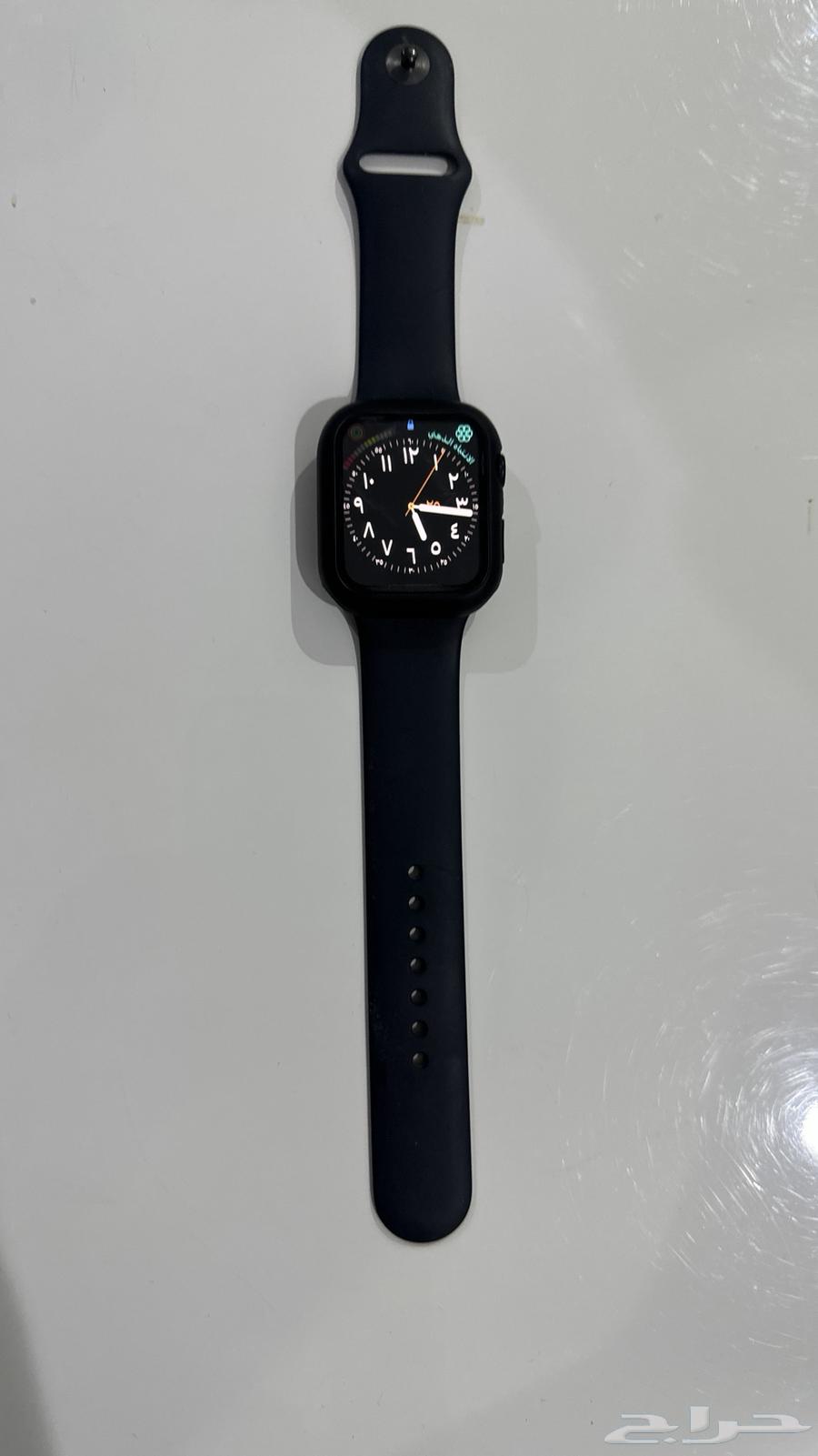 ساعه ابل نضيفه للبيع64592793477761110